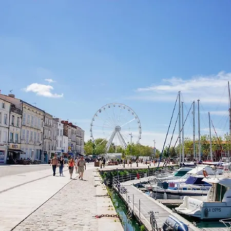 Blue Studio Cosy Et Calme Proche Du Centre Avec Tv Et Wifi La Rochelle  Esterno foto